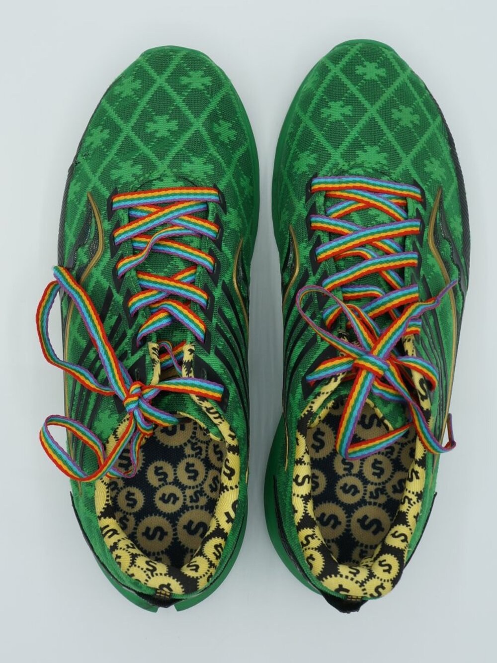 Saucony Kinvara 12 St. Patrick's Day Shamrock Running Shoes Women's Size 9 - Picture 8 of 11